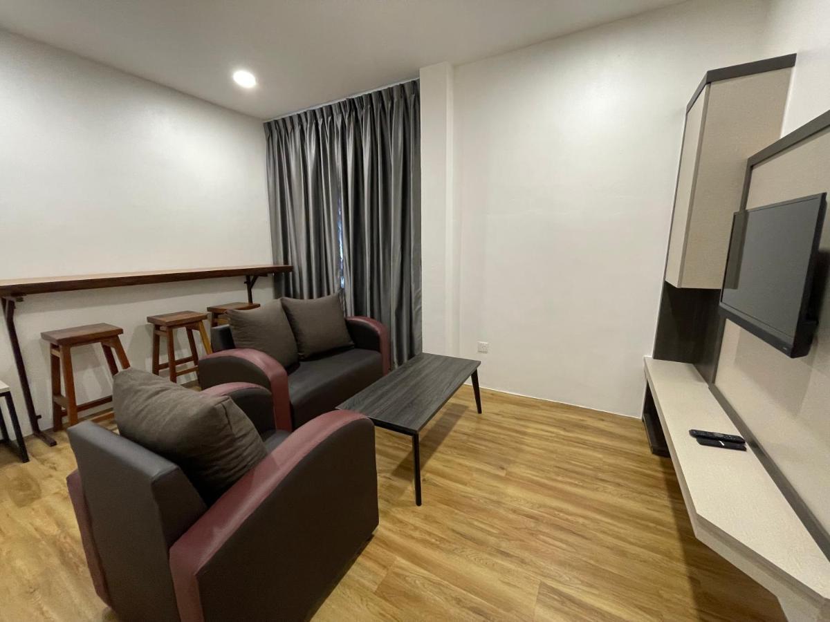 Ca Homestay Kuching Extérieur photo